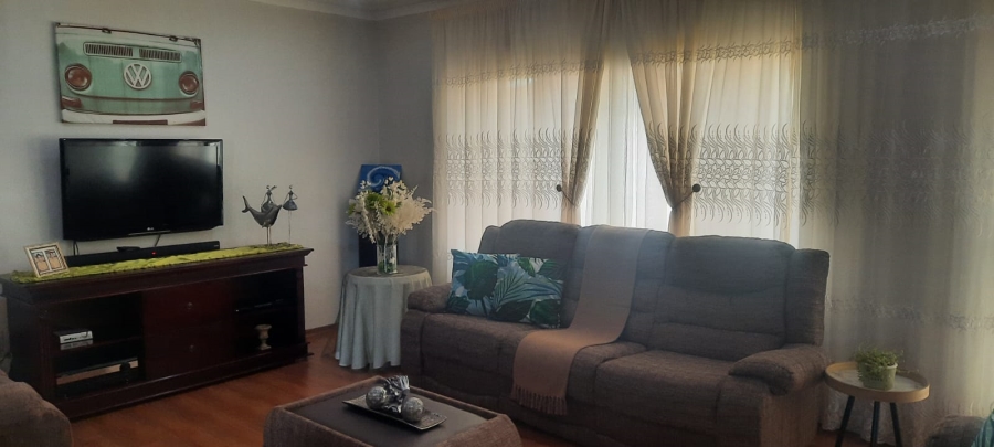 3 Bedroom Property for Sale in Odendaalsrus Free State